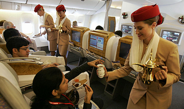 emirates-stjuardese