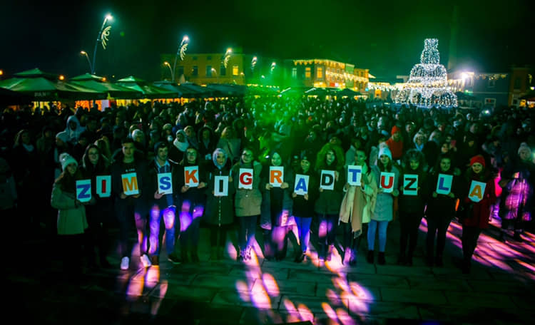 Kroz Zimski grad Tuzla prošlo preko 100.000 posjetitelja 3 zimski grad 9