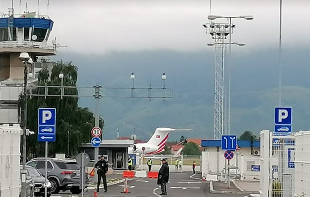 Erdoan doputovao u Sarajevo 1 aerodromsarajevo