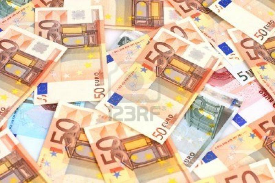 euro lova novac ap