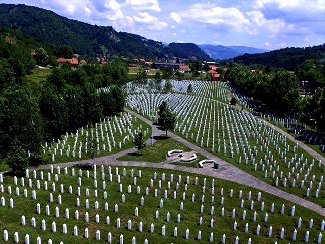 U BiH od danas zabranjeno negiranje genocida i veličanje ratnih zločinaca 1 genocid