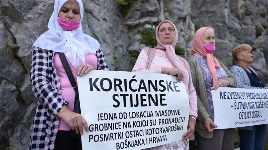 Obilježena godišnjica stradanja: Porodice žrtava na Korićanskim stijenama i dalje tragaju za pravdom 1 koricanskestijene