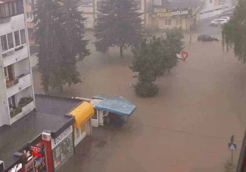 Poplave u više općina u BiH 1 modrica poplave 1