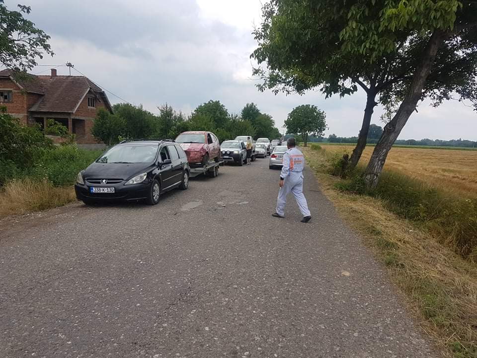 Takmičari iz Srebrenika napustili autokros takmičenje u Pelagićevu 1 pelagicevo