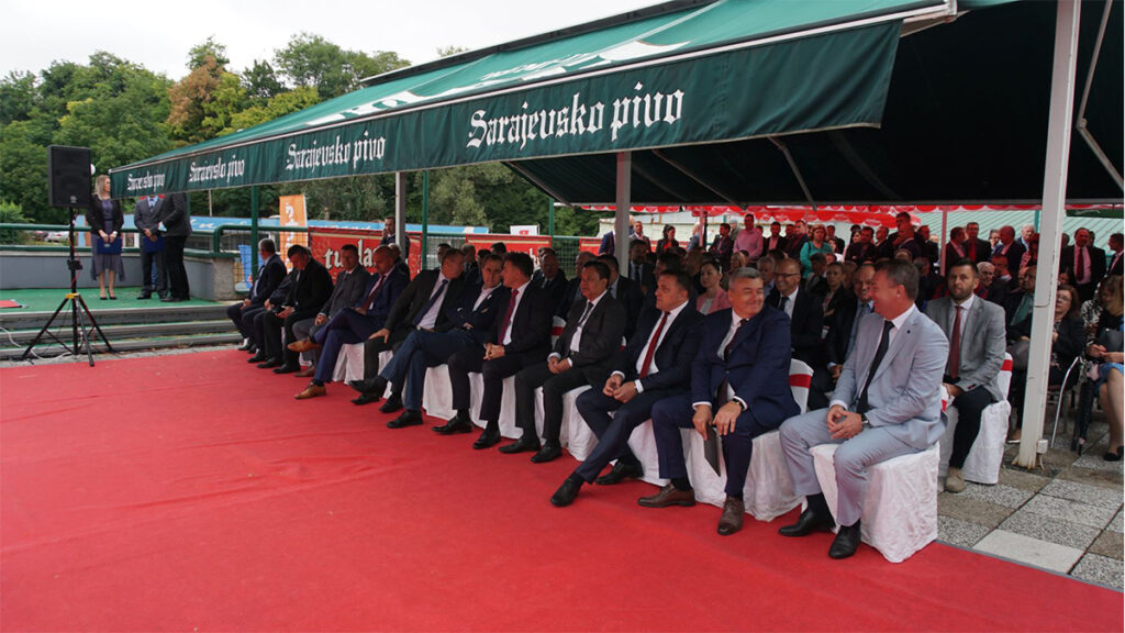 Premijer TK Kadrija Hodžić svečano otvorio sajam Dani šljive Gradačac 2 sj 2