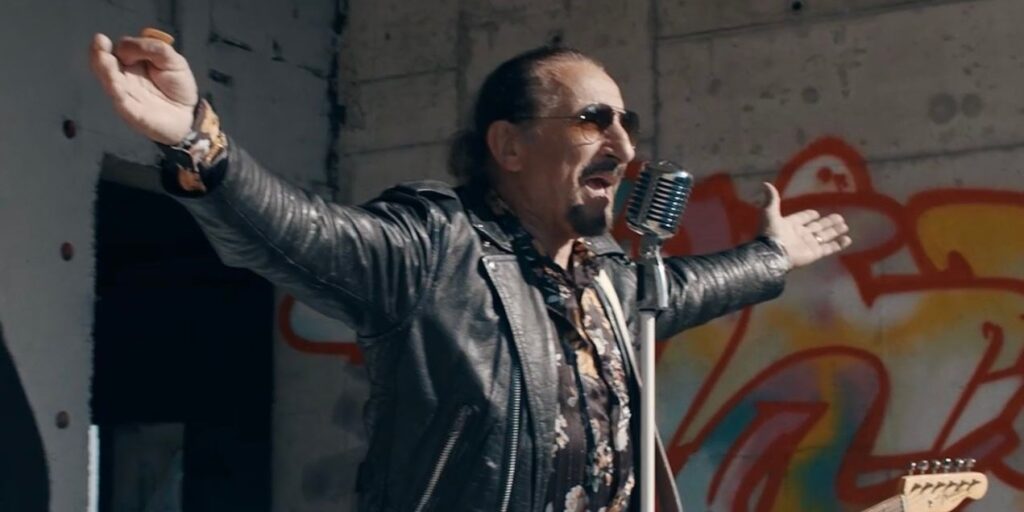 Legendarni pjevač Željko Bebek ima novi hit 'Kupit ću nam sat' 1 zeljkobebek